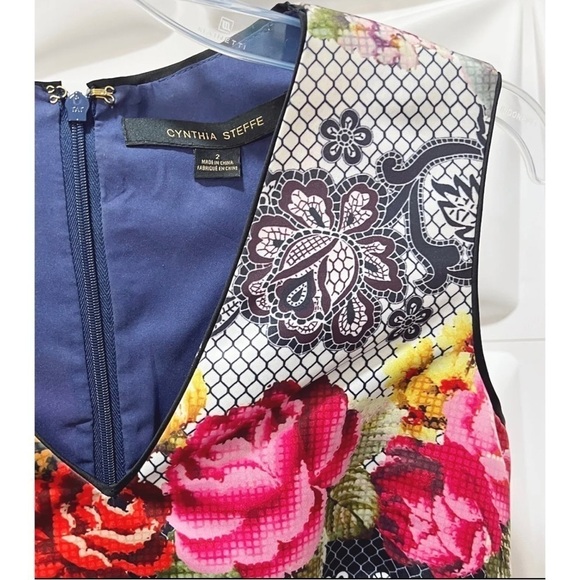 Cynthia Steffee Sz 2 Floral Pixelated Rose Print Shift Sheath Dress V Neck - Picture 6 of 7
